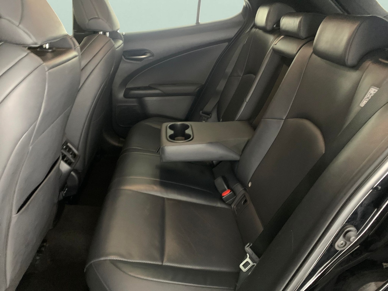 Used Lexus UX 2021 for sale - 76777868: Photo 31