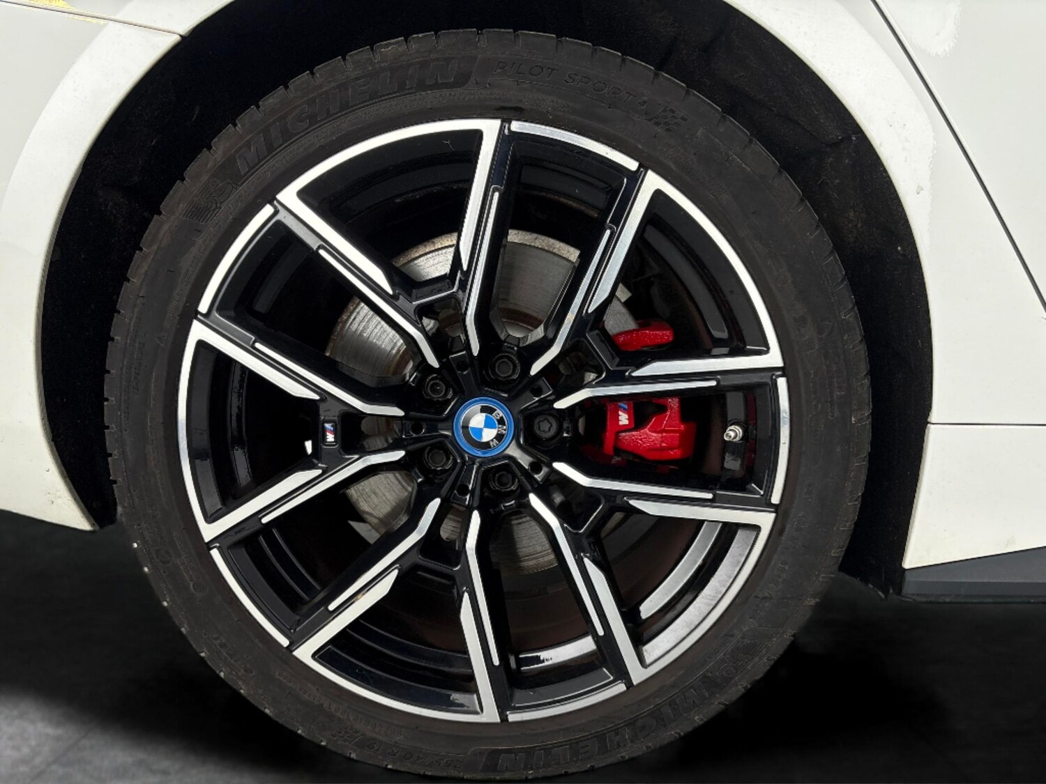 Used BMW i4 2022 for sale - 77526535: Photo 31