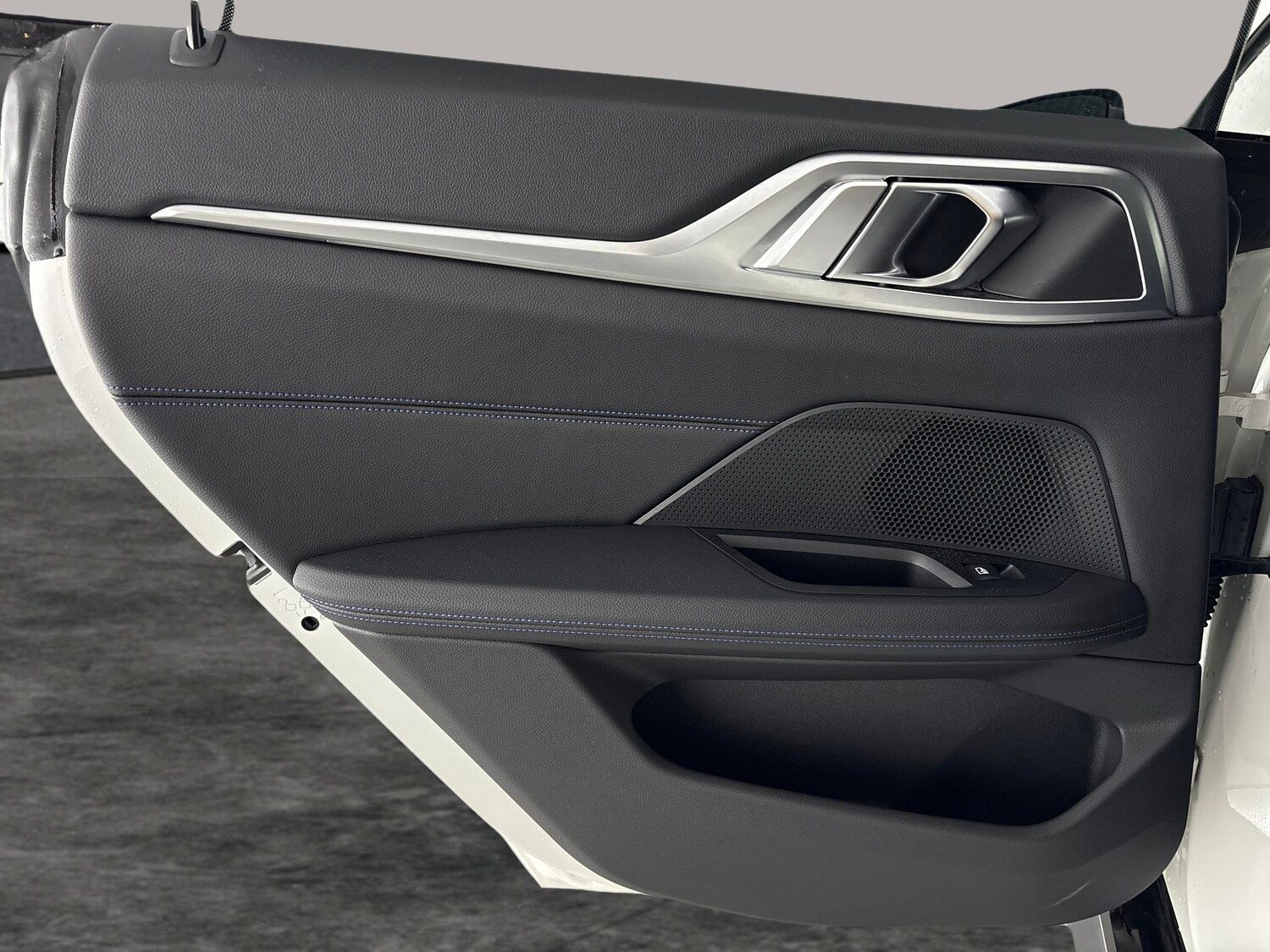 Used BMW i4 2022 for sale - 77526535: Photo 35