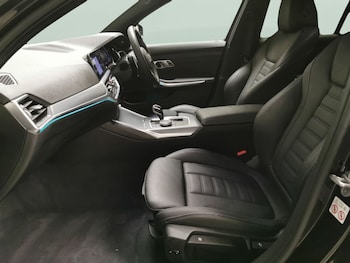 Used BMW 3 Series 2021 for sale - 76626113: Photo