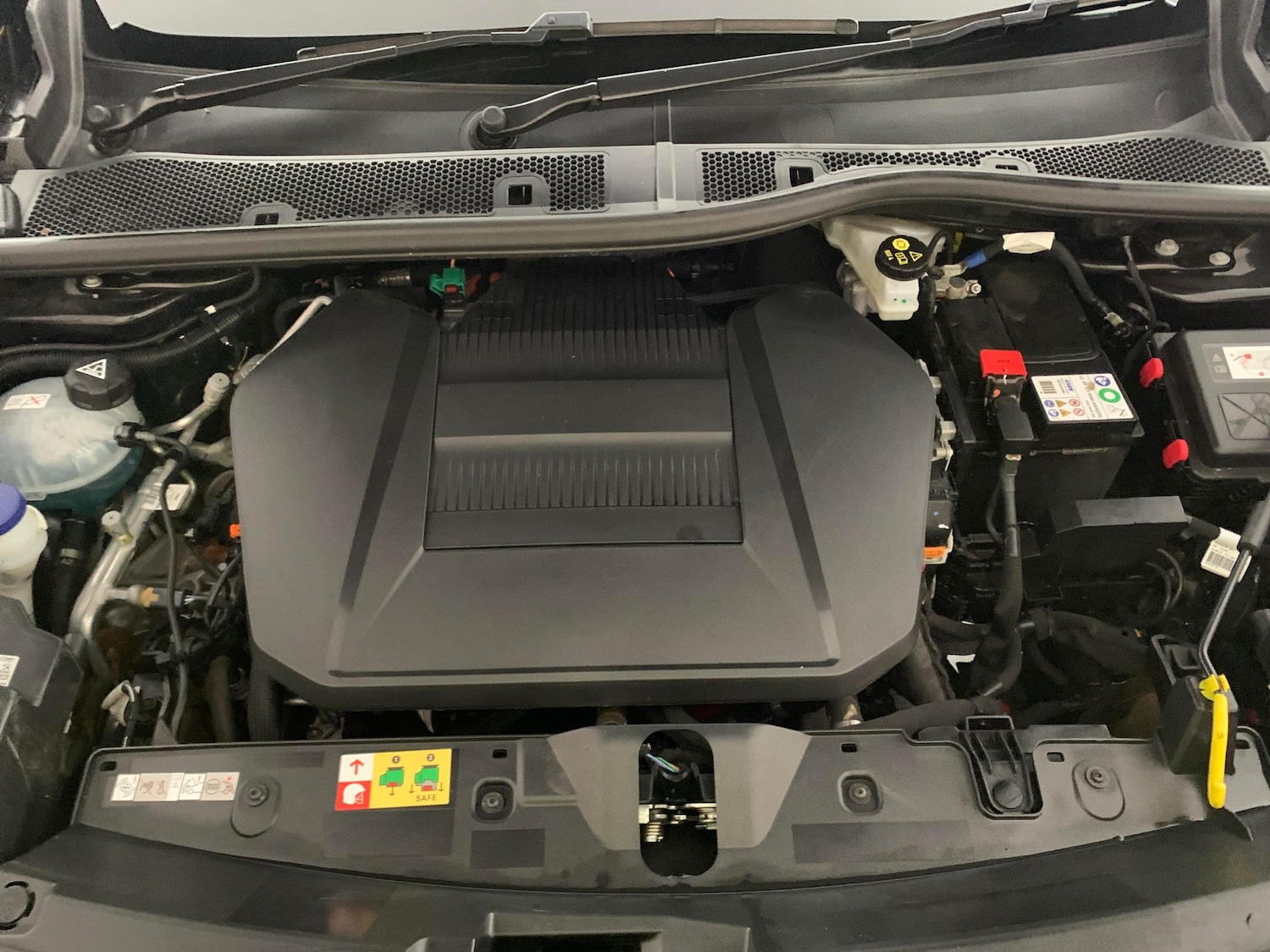 Used Peugeot 2008 2022 for sale - 77043649: Photo 32