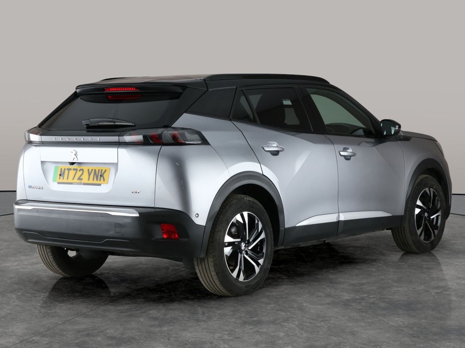 Used Peugeot E-2008 2022 for sale - 76947074: Photo 10