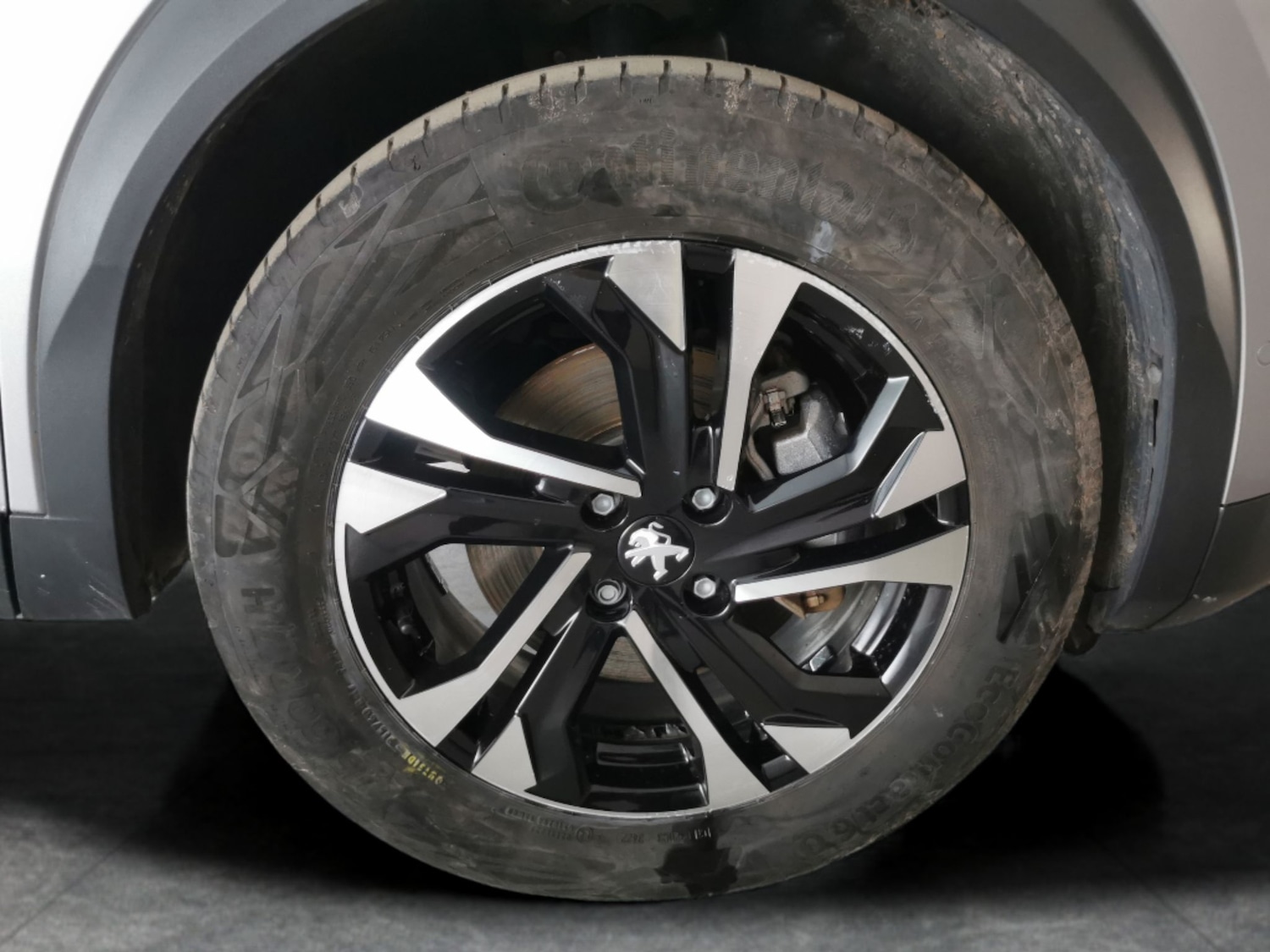 Used Peugeot E-2008 2022 for sale - 76947074: Photo 25