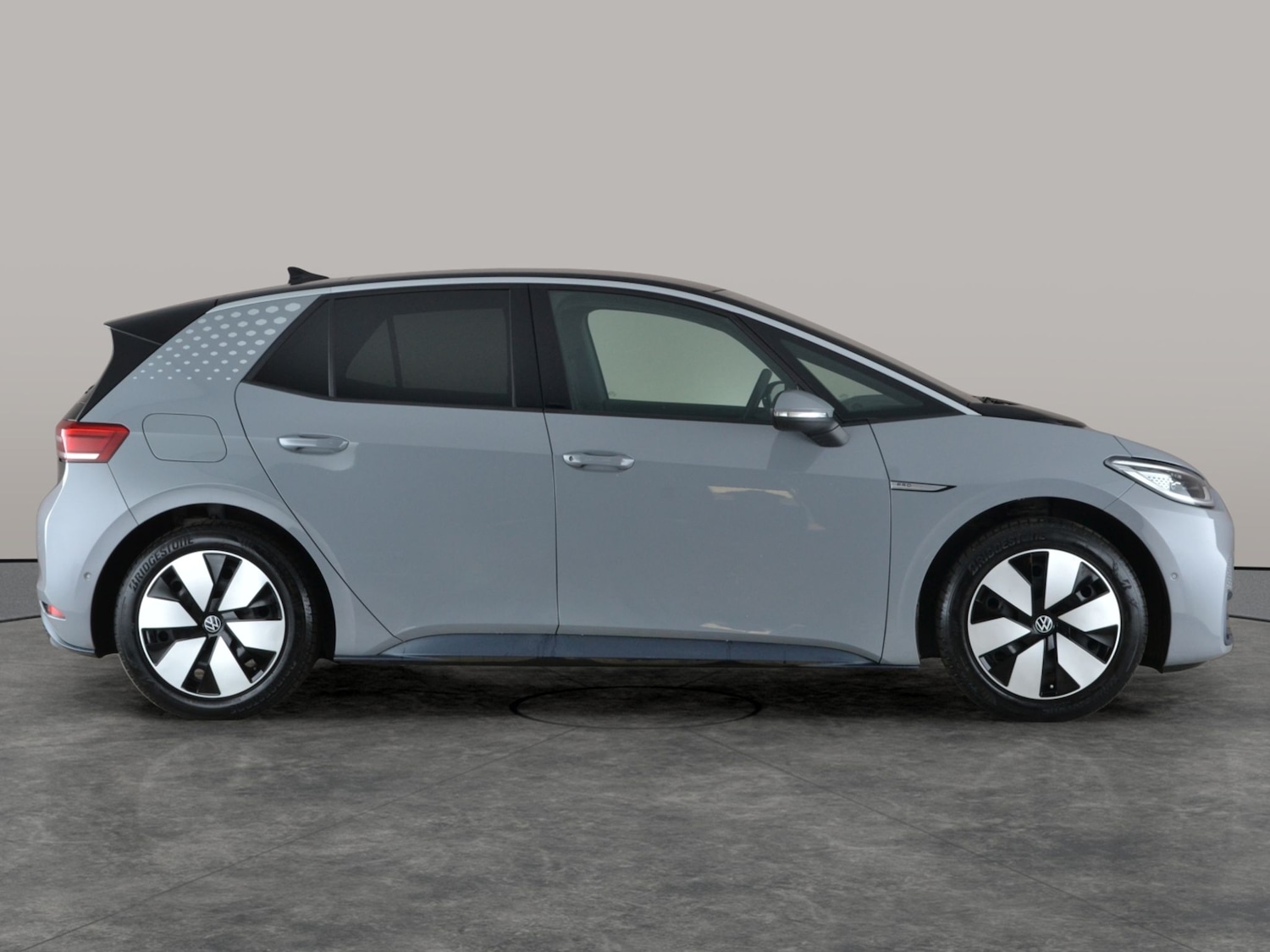 Used Volkswagen ID.3 2023 for sale - 77804192: Photo 8