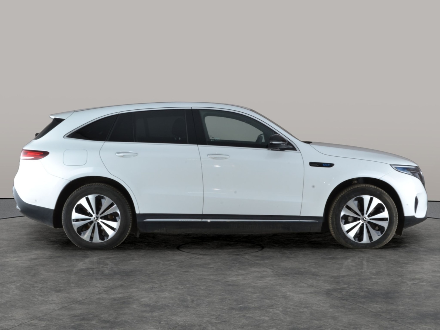 Used Mercedes-Benz EQC 2022 for sale - 77116538: Photo 9