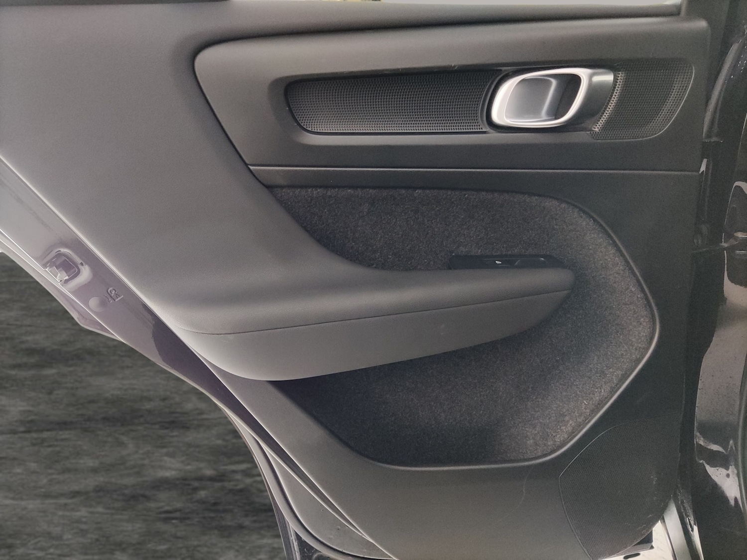 Used Volvo XC40 2023 for sale - 78094211: Photo 30