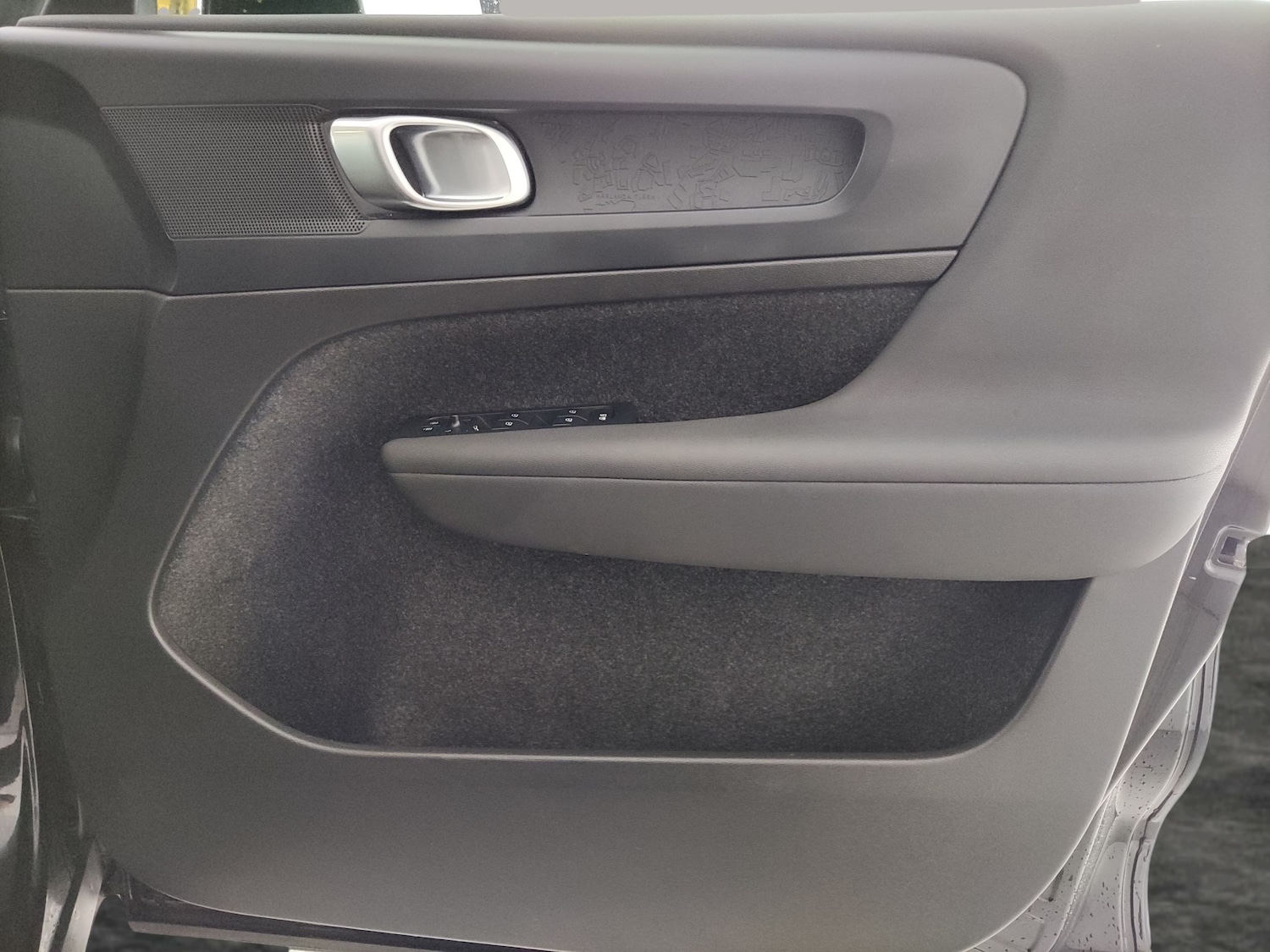 Used Volvo XC40 2023 for sale - 78094211: Photo 32