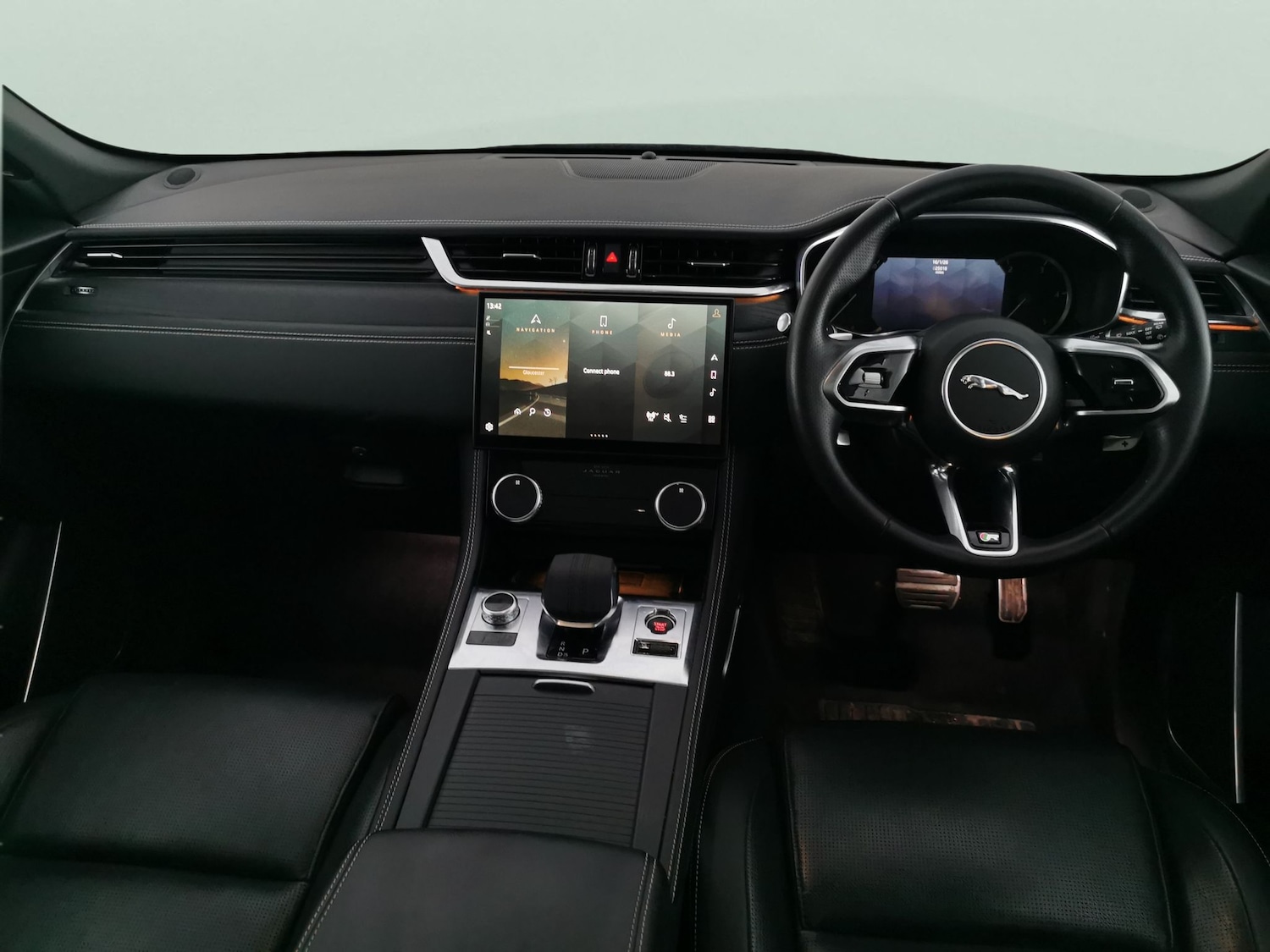 Used Jaguar F-Pace 2022 for sale - 77300827: Photo 9