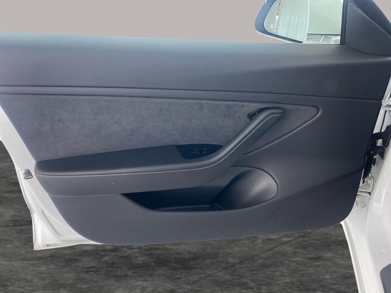 Used Tesla Model 3 2019 for sale - 76518396: Photo 25