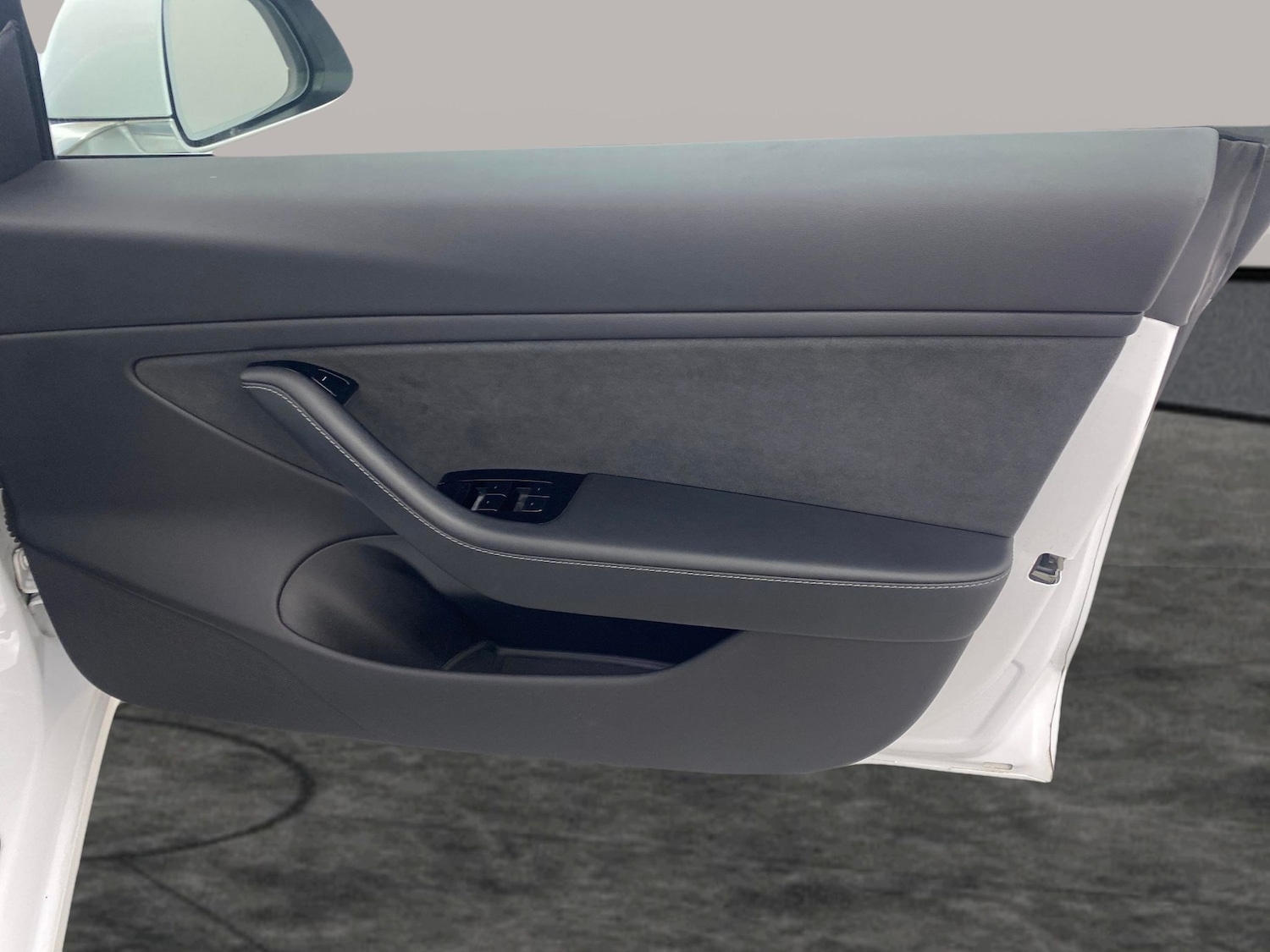 Used Tesla Model 3 2019 for sale - 76518396: Photo 29