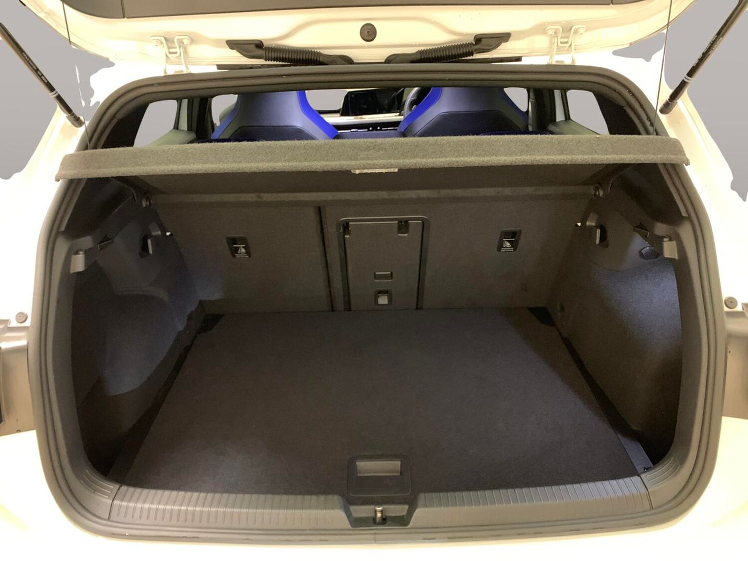 Used Volkswagen Golf 2023 for sale - 78149367: Photo 32