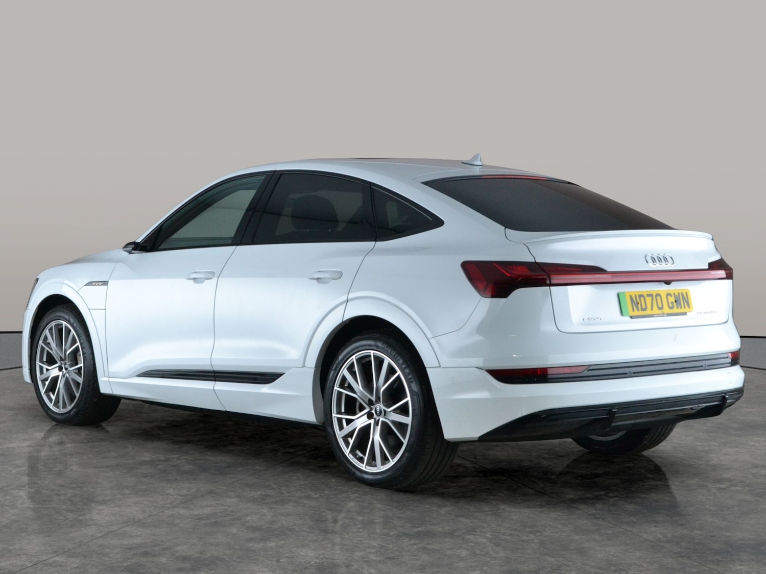 Used Audi e-tron 2020 for sale - 77988692: Photo 13