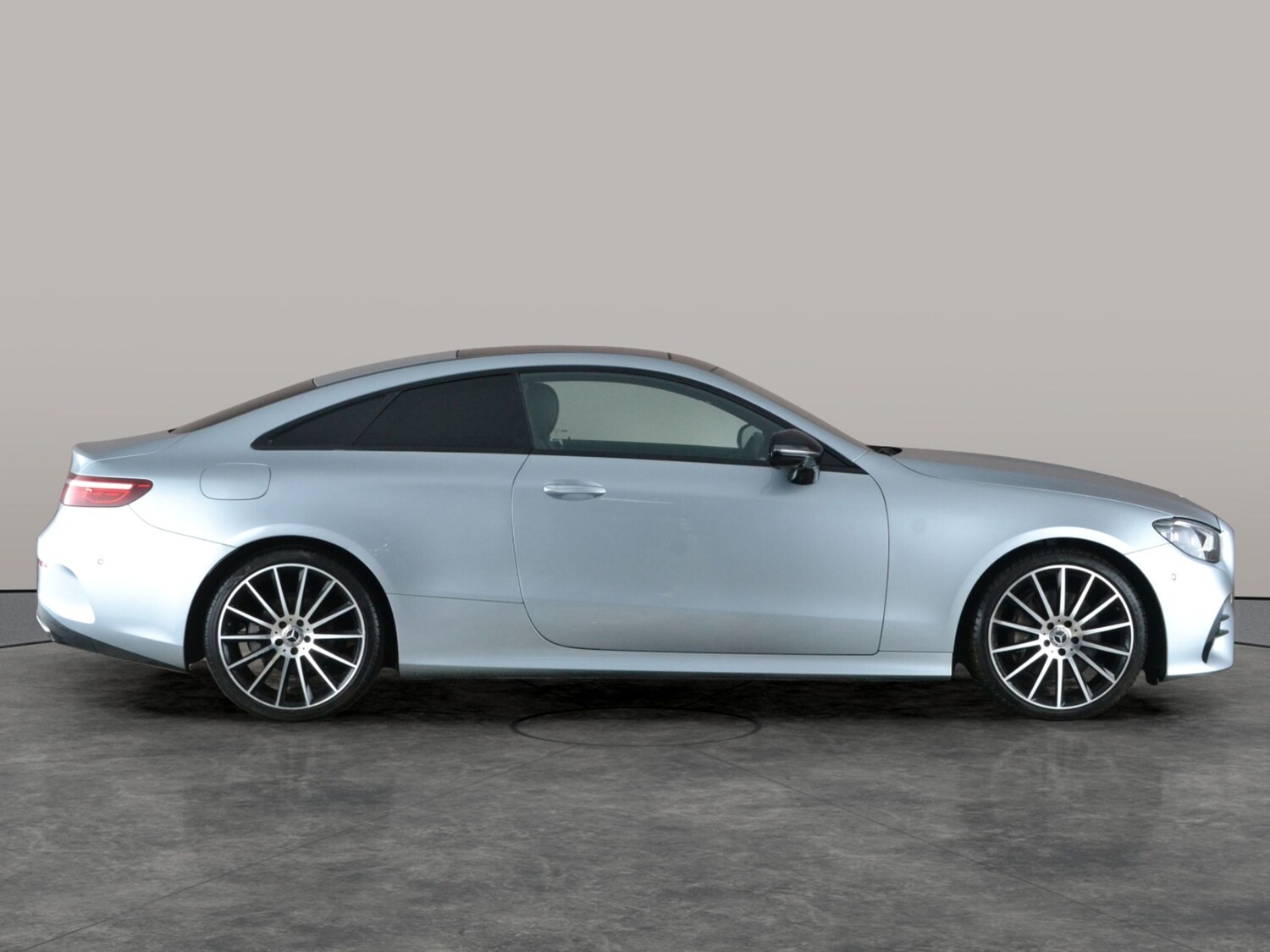 Used Mercedes-Benz E Class 2021 for sale - 77576870: Photo 11