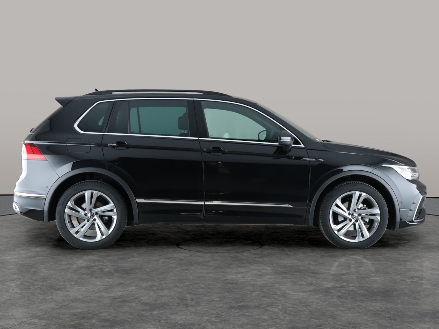 Used Volkswagen Tiguan 2022 for sale - 76480096: Photo 8