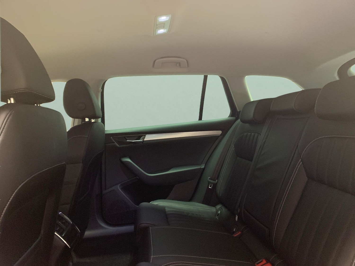 Used Skoda Superb 2023 for sale - 77401452: Photo 26