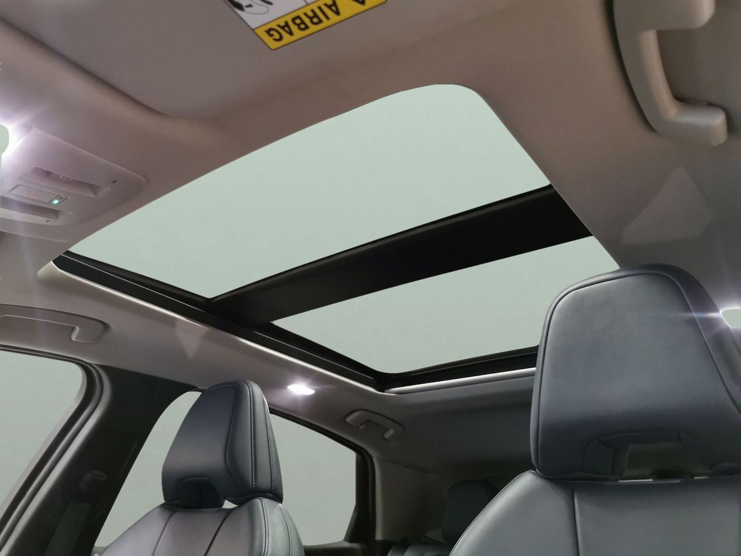 Used Nissan ARIYA 2024 for sale - 77676027: Photo 5