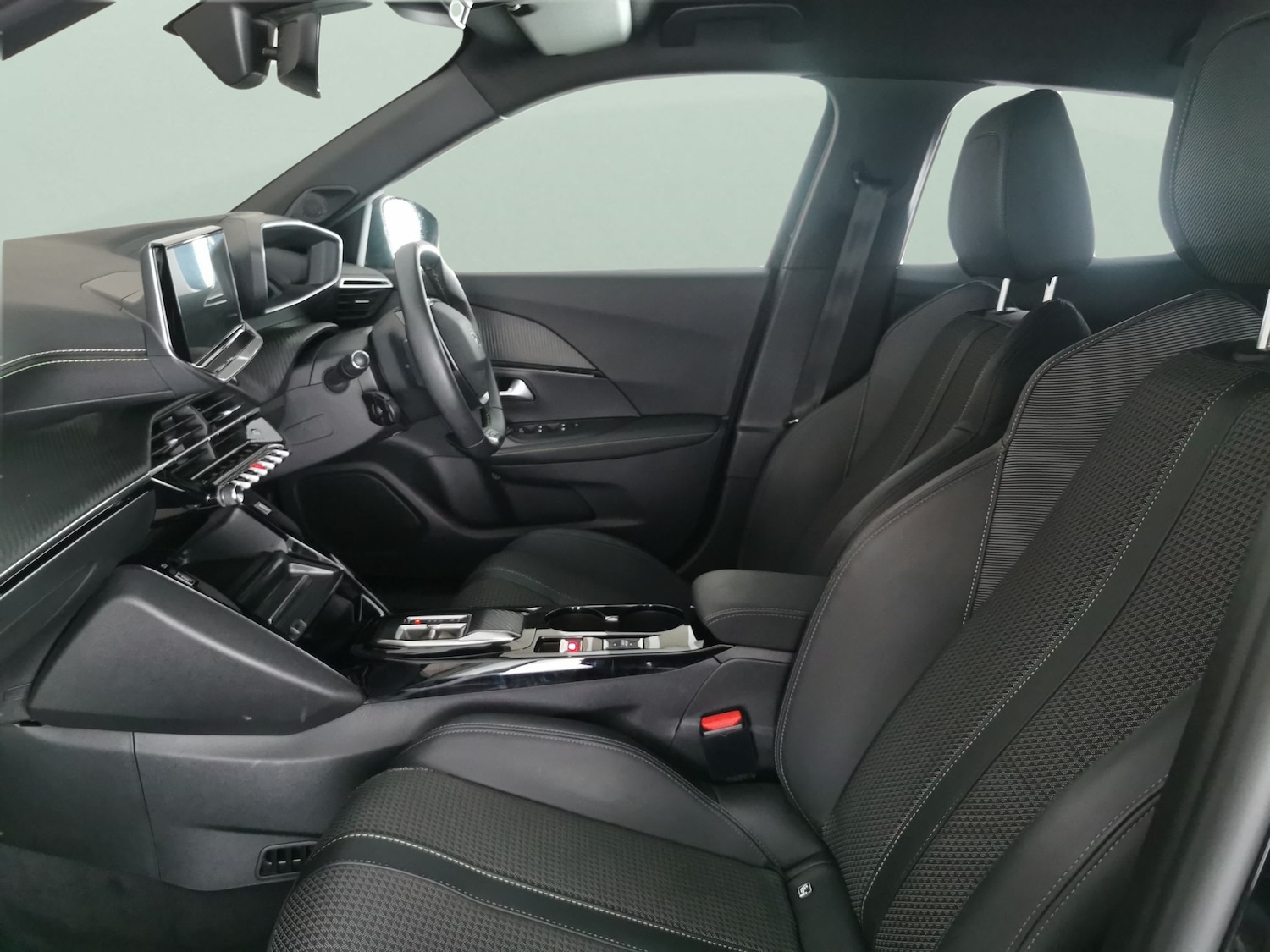 Used Peugeot 2008 2022 for sale - 77167466: Photo 4