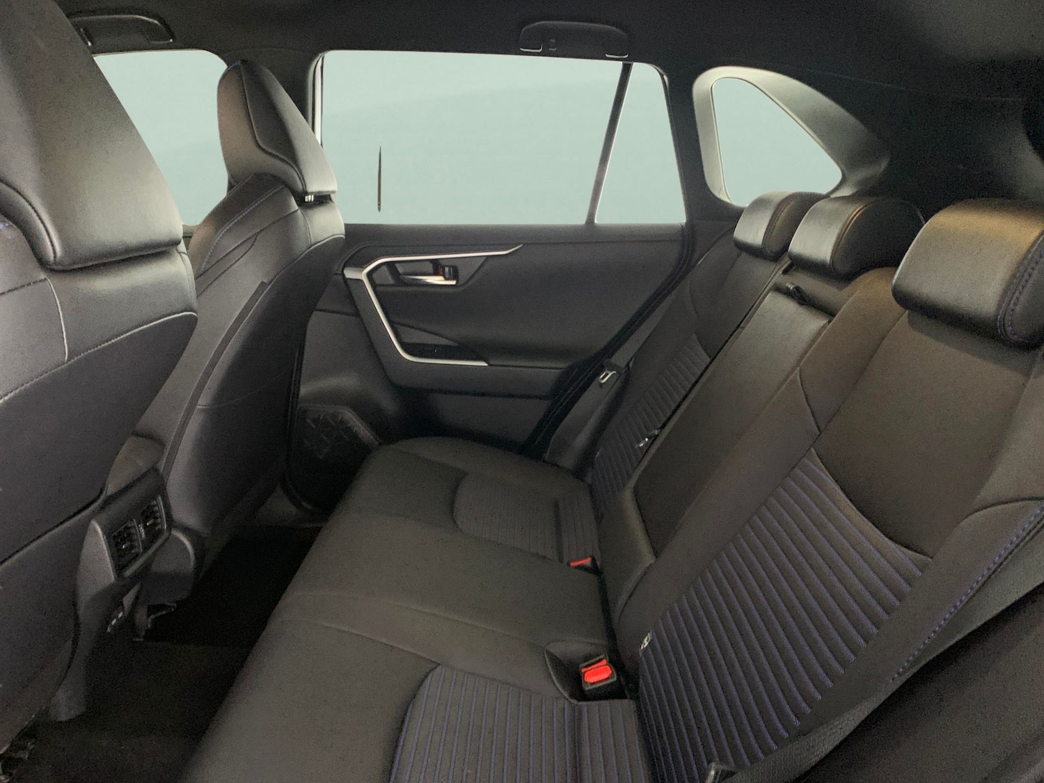 Used Toyota RAV4 2022 for sale - 77069641: Photo 28