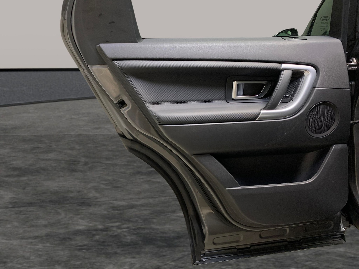 Used Land Rover Discovery Sport 2018 for sale - 76603204: Photo 30