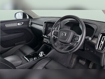 Used Volvo XC40 2020 for sale - 75528284: Photo
