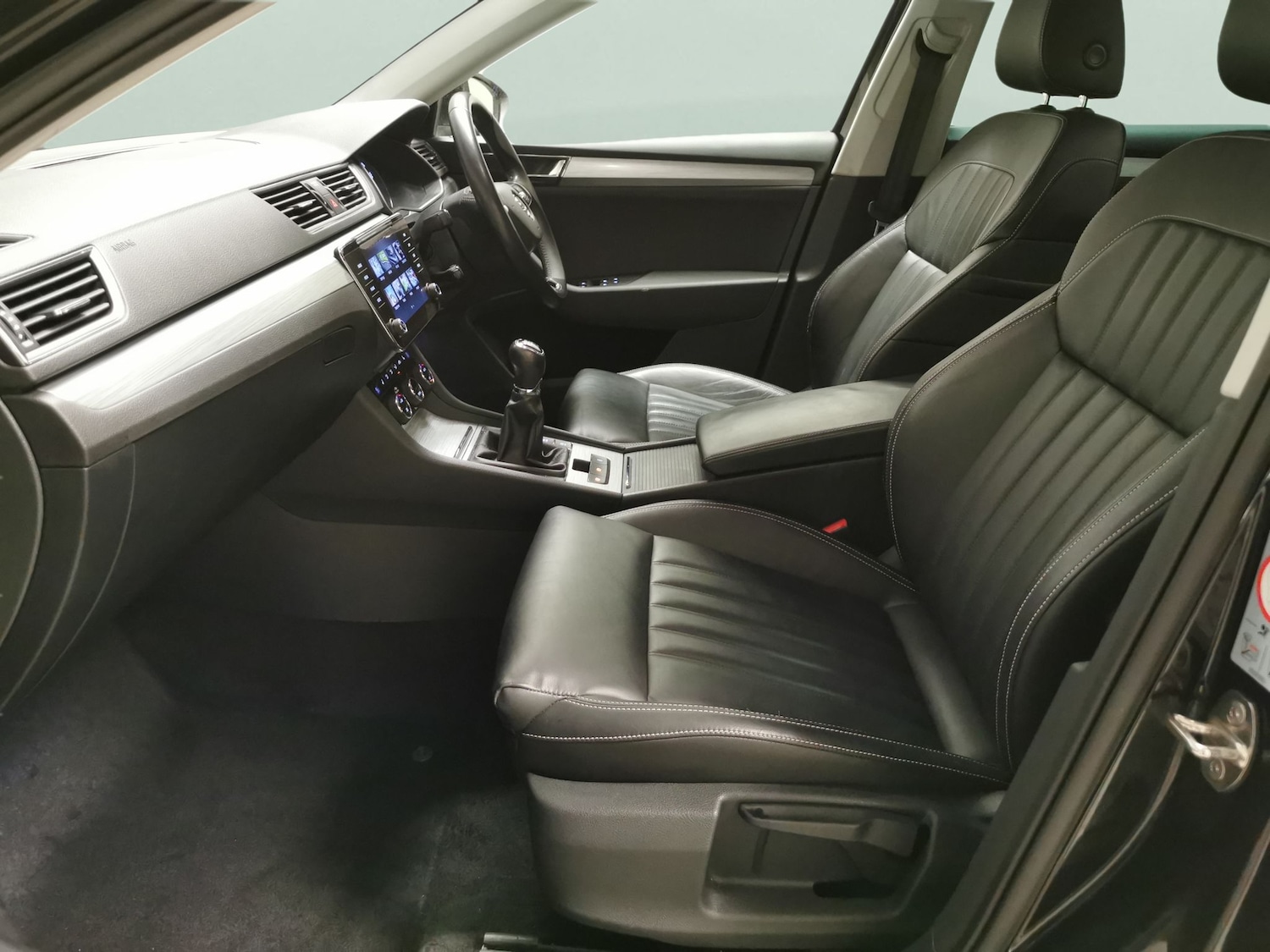 Used Skoda Superb 2020 for sale - 76696842: Photo 4