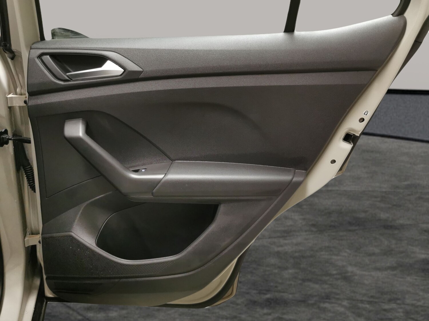 Used Volkswagen T-Cross 2023 for sale - 77505468: Photo 24