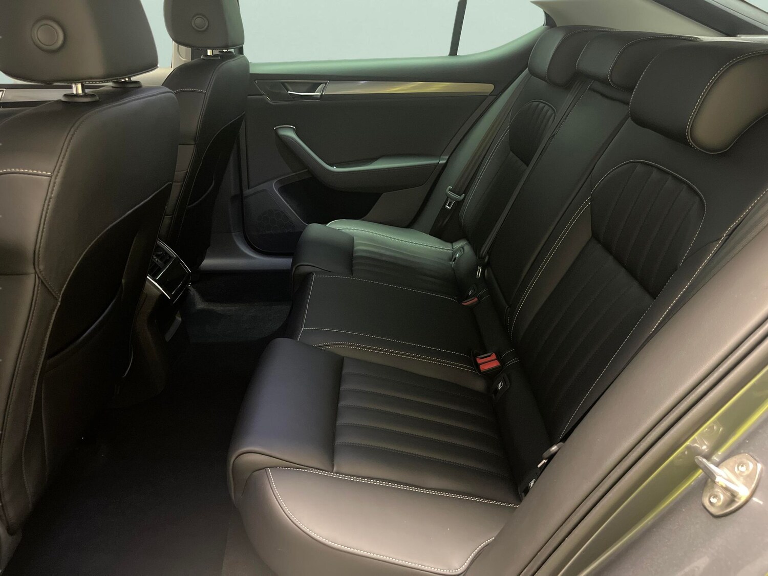 Used Skoda Superb 2023 for sale - 77789989: Photo 24