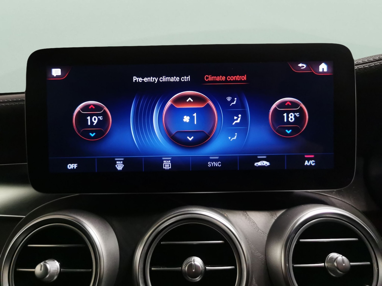 Used Mercedes-Benz GLC 2020 for sale - 76526590: Photo 19