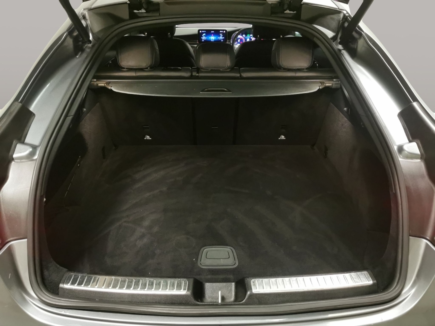 Used Mercedes-Benz GLC 2020 for sale - 76526590: Photo 35