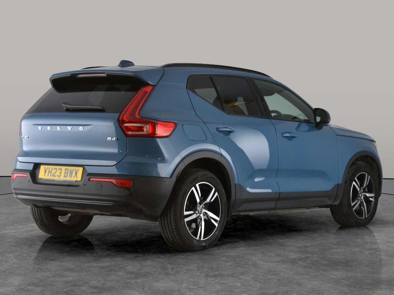 Used Volvo XC40 2023 for sale - 77294926: Photo 9