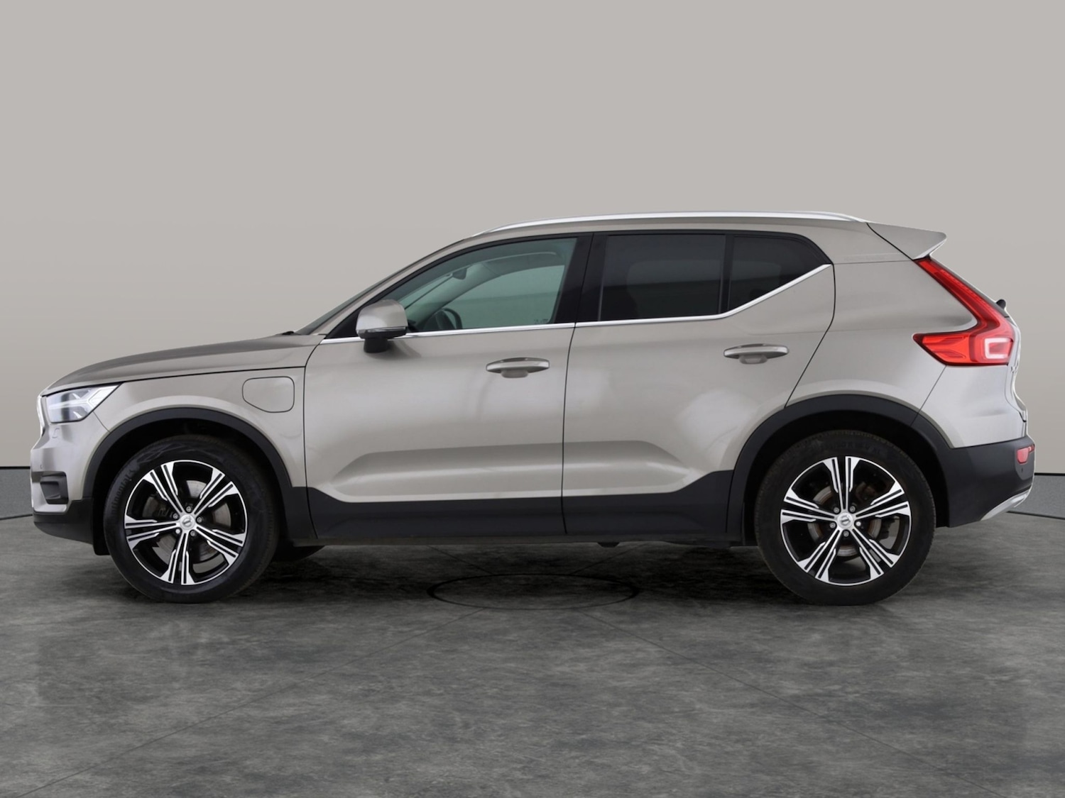 Used Volvo XC40 2022 for sale - 76128726: Photo 11