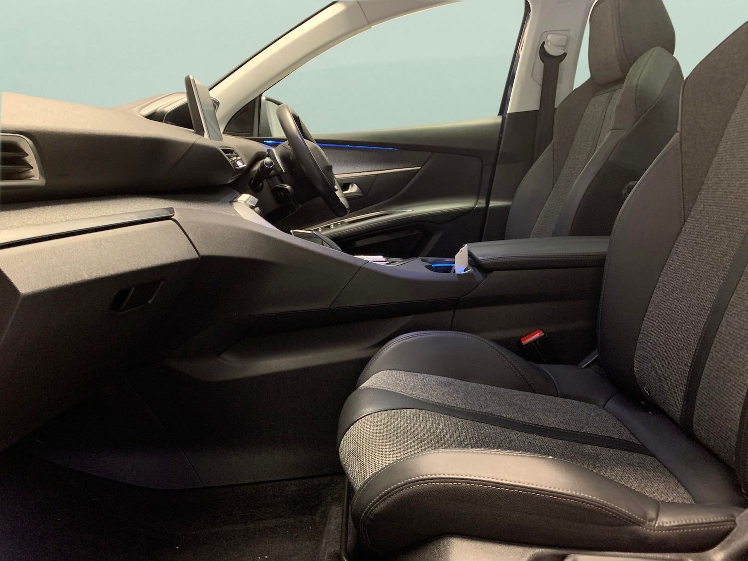 Used Peugeot 3008 2019 for sale - 77350937: Photo 4