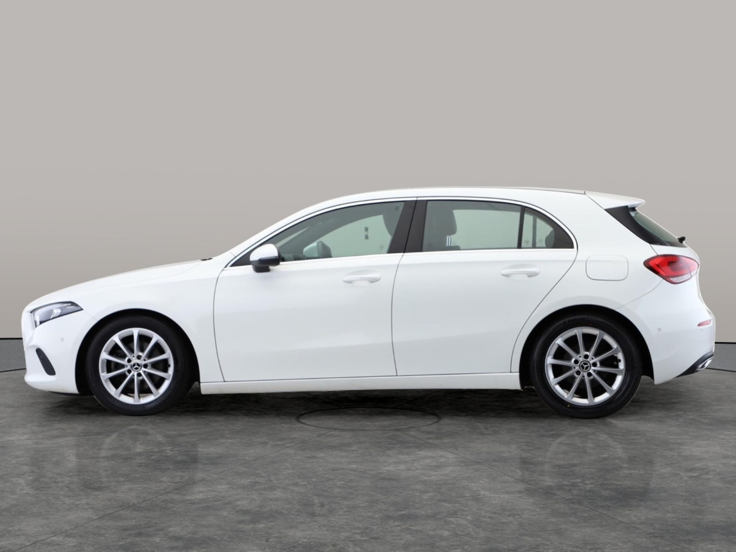 Used Mercedes-Benz A-Class 2019 for sale - 76958272: Photo 9