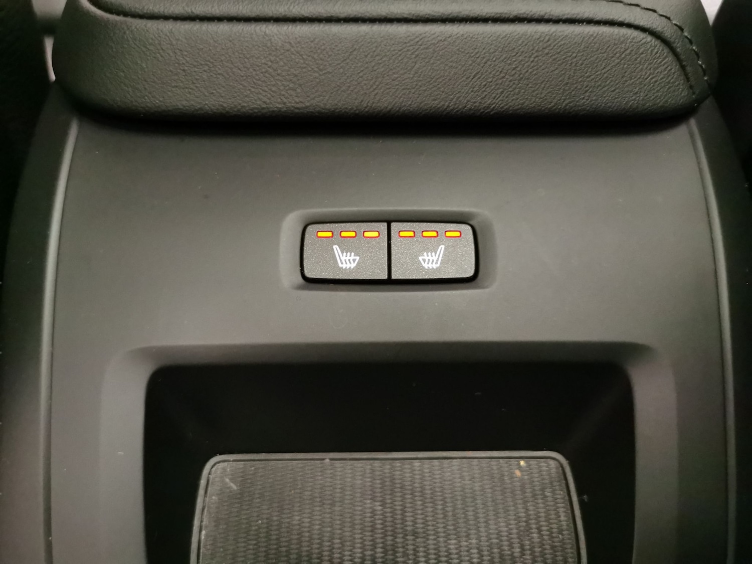 Used Volvo XC60 2023 for sale - 77102813: Photo 16