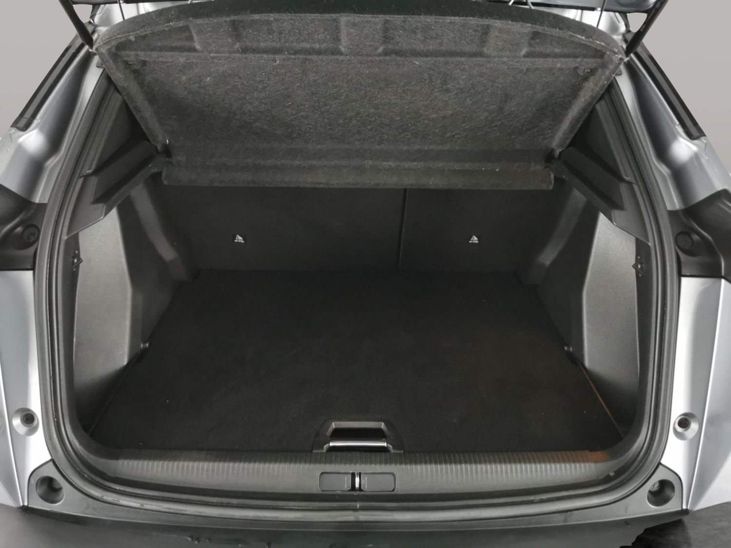 Used Peugeot E-2008 for sale - 76919580: Photo 35