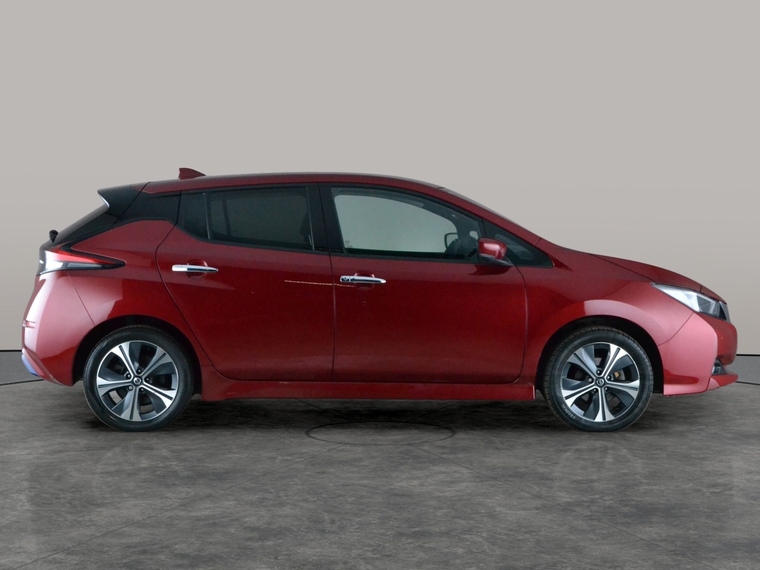 Used Nissan Leaf 2021 for sale - 77988714: Photo 9