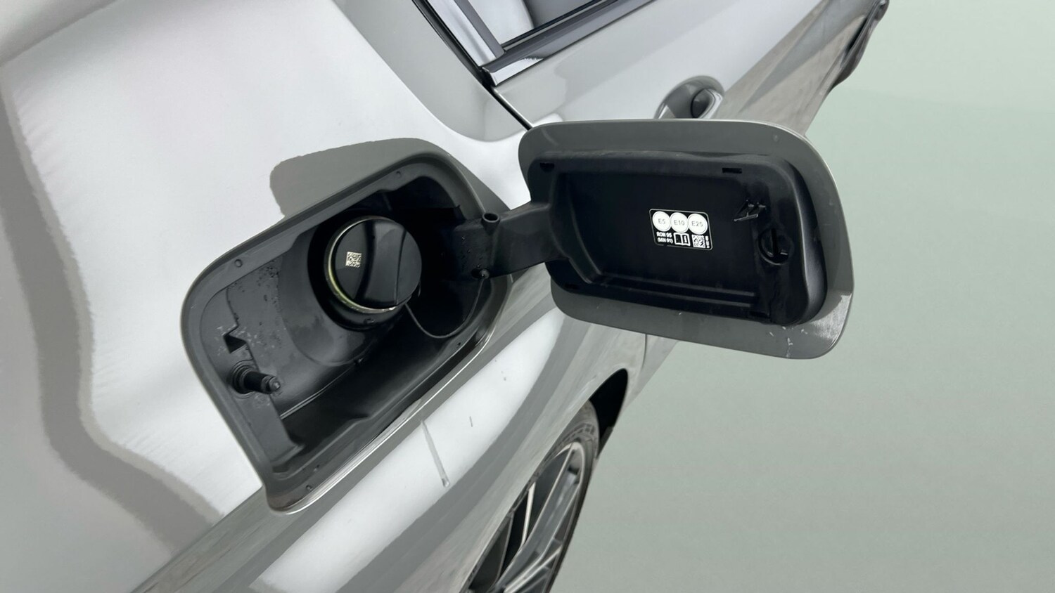 Used BMW 5 Series for sale - 77502367: Photo 12