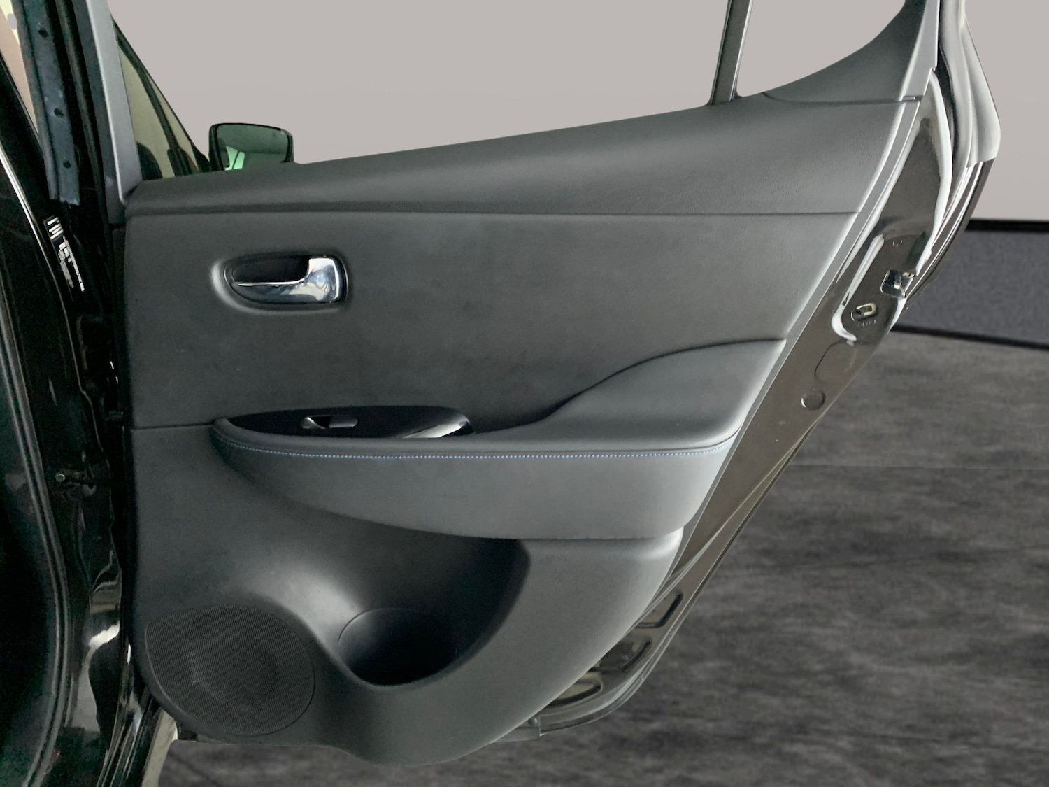 Used Nissan Leaf for sale - 77221499: Photo 32