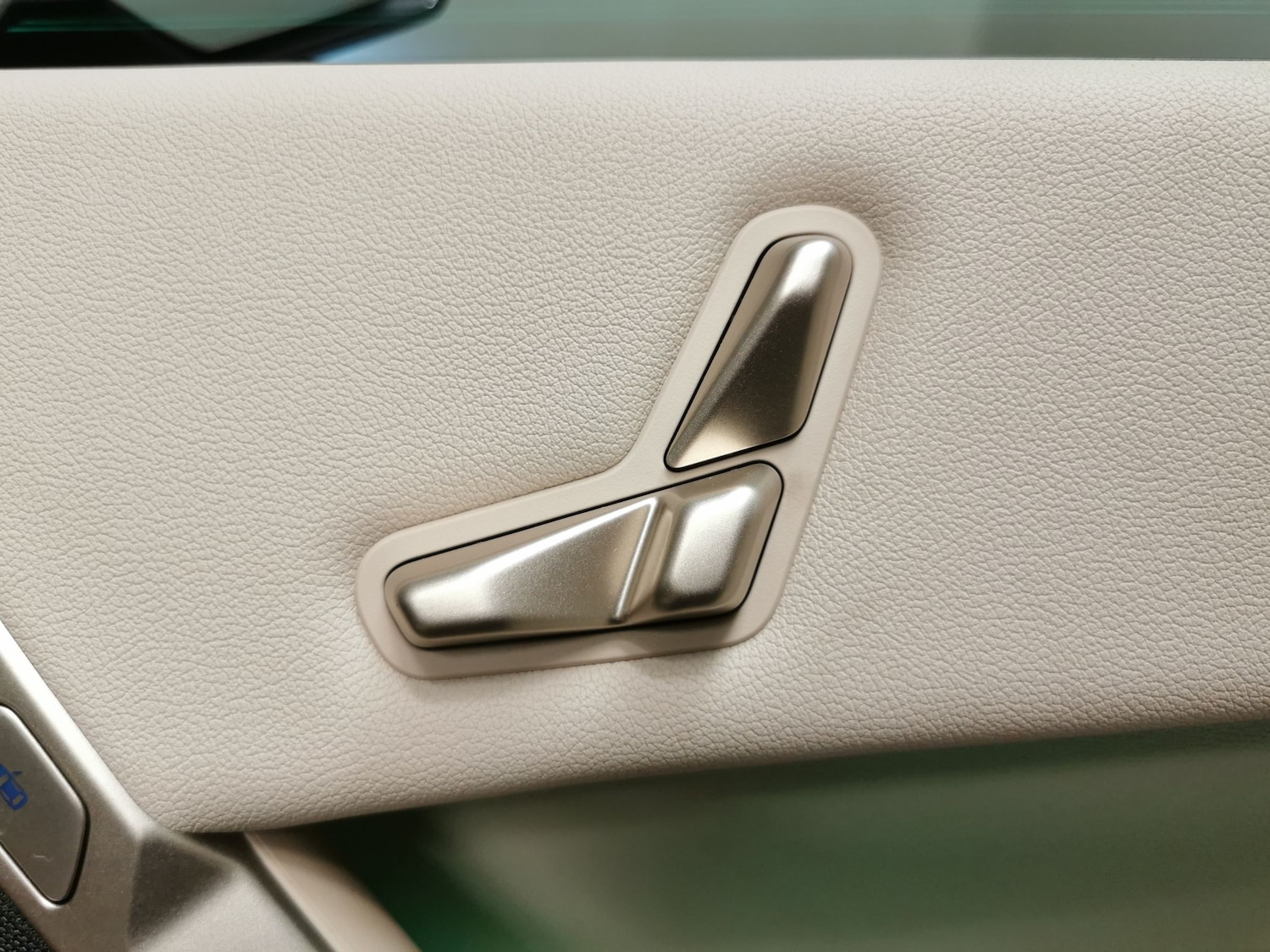 Used BMW iX 2024 for sale - 76835219: Photo 15