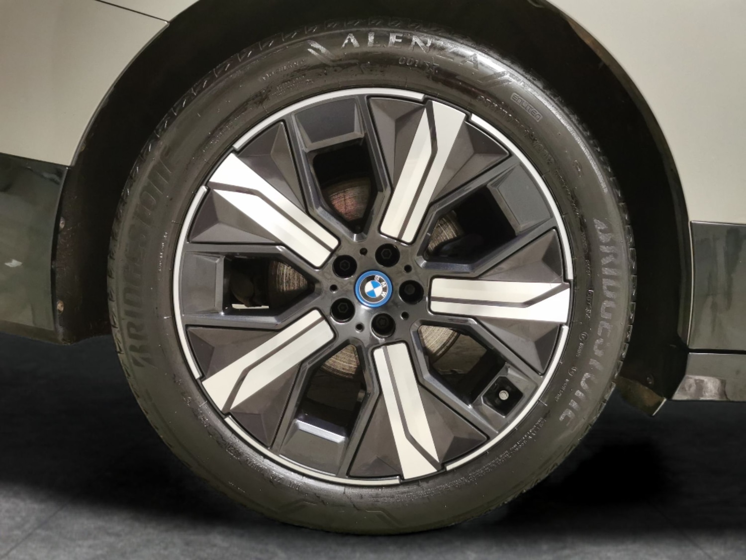 Used BMW iX 2024 for sale - 76835219: Photo 24