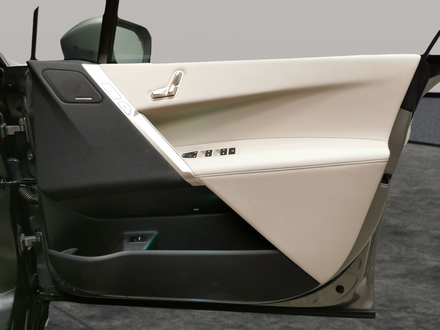 Used BMW iX 2024 for sale - 76835219: Photo 29