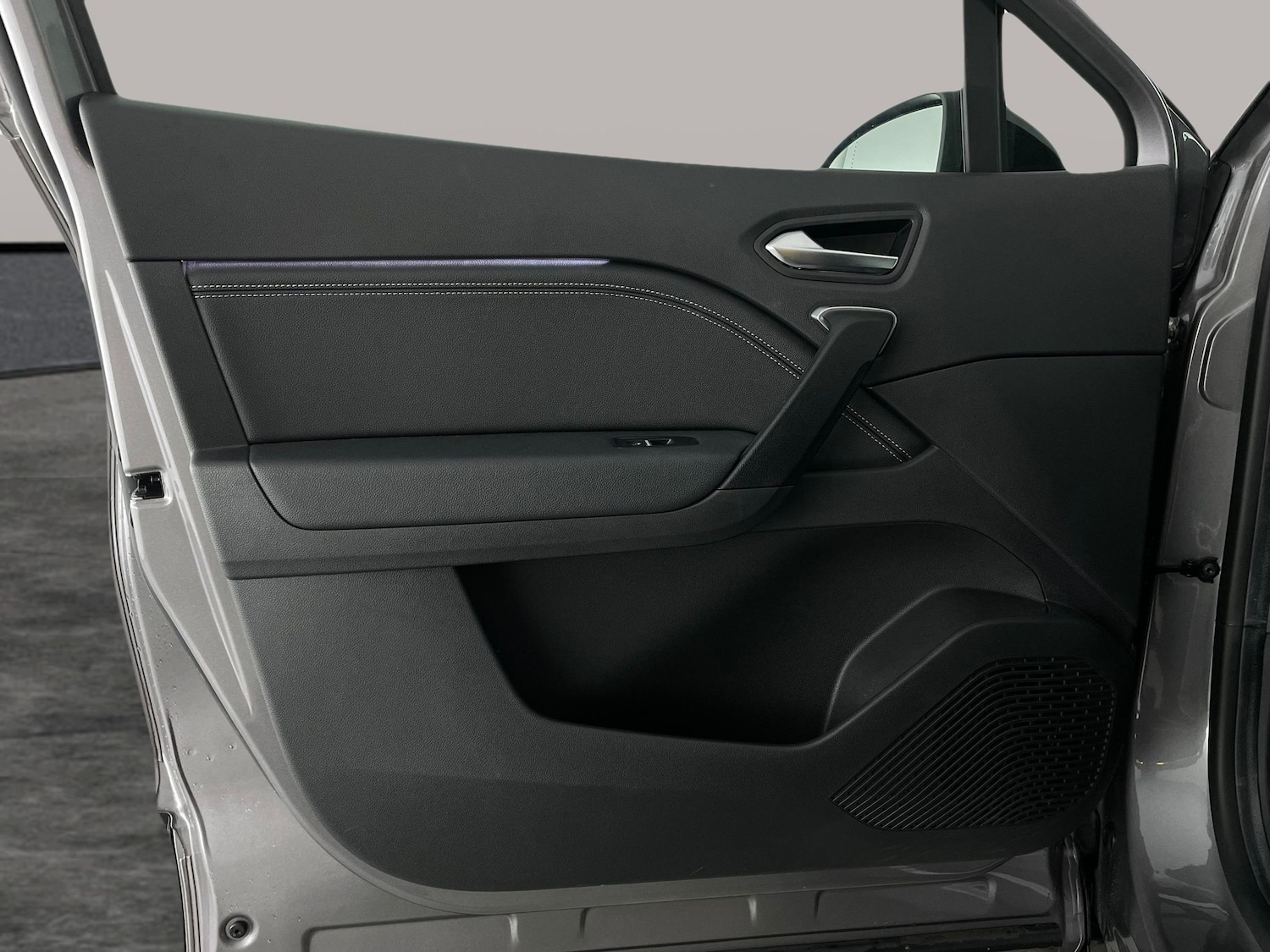 Used Renault Captur 2023 for sale - 78159614: Photo 28