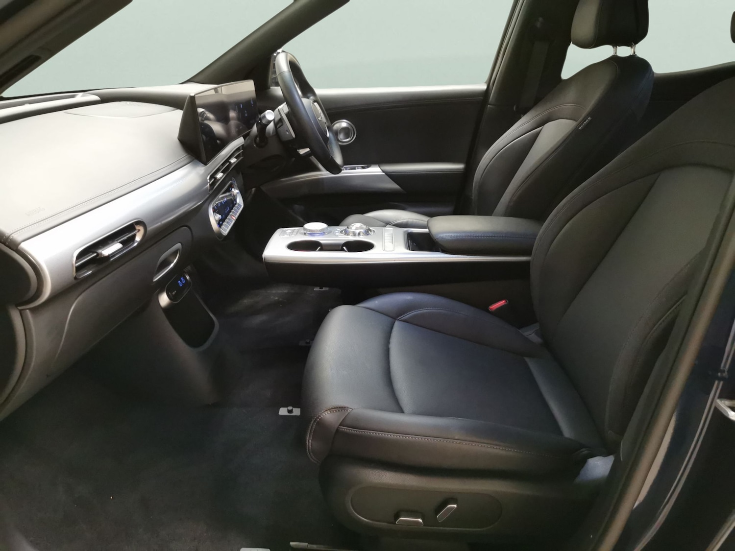 Used Genesis GV60 2022 for sale - 77003088: Photo 4