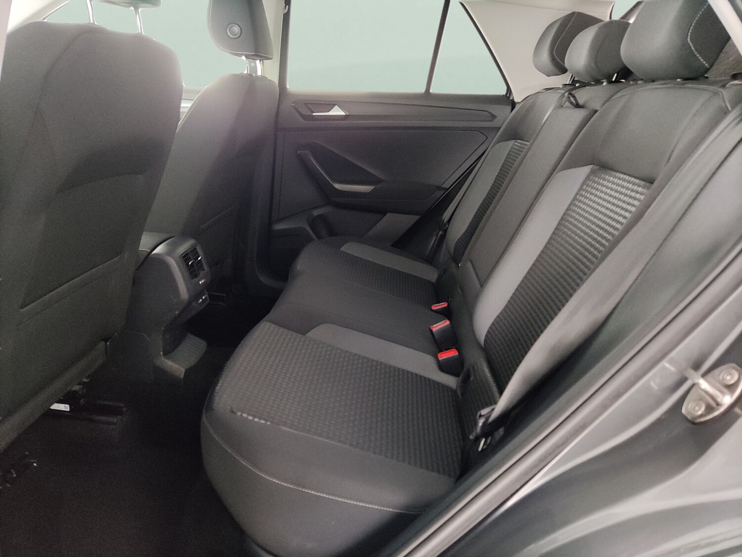 Used Volkswagen T-Roc 2022 for sale - 78211048: Photo 24