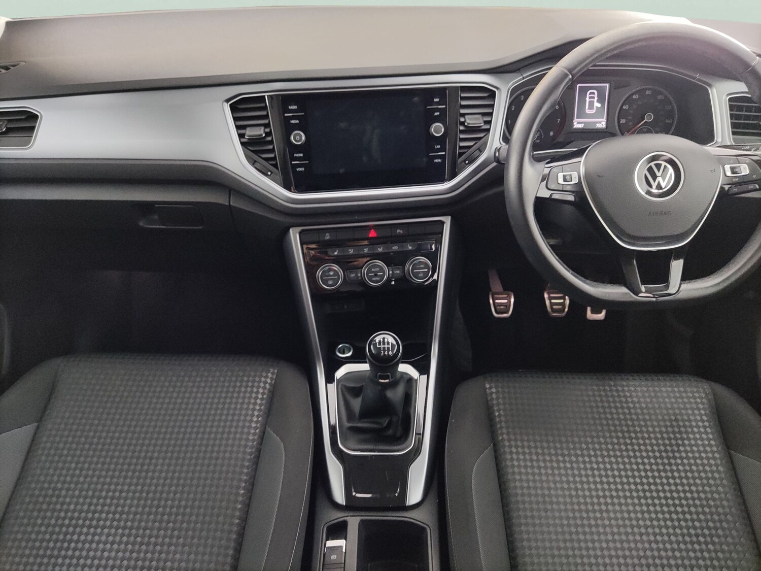 Used Volkswagen T-Roc 2022 for sale - 78211048: Photo 6