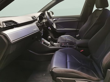 Used Audi Q3 2019 for sale - 75674350: Photo