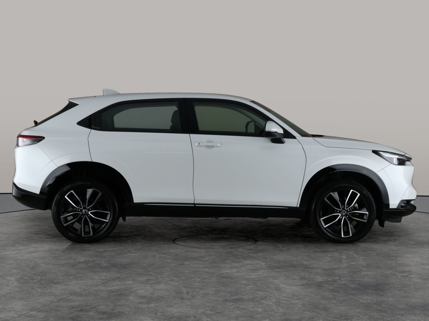 Used Honda HR-V 2023 for sale - 77746454: Photo 9