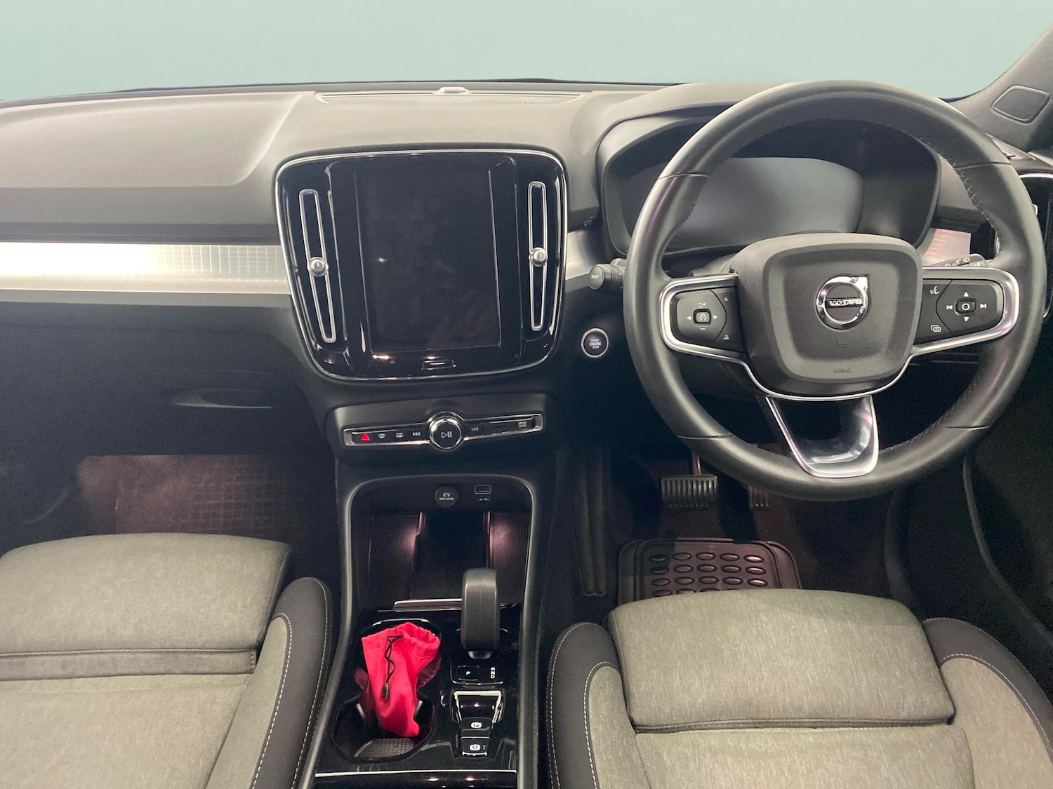 Used Volvo XC40 2022 for sale - 76159358: Photo 5