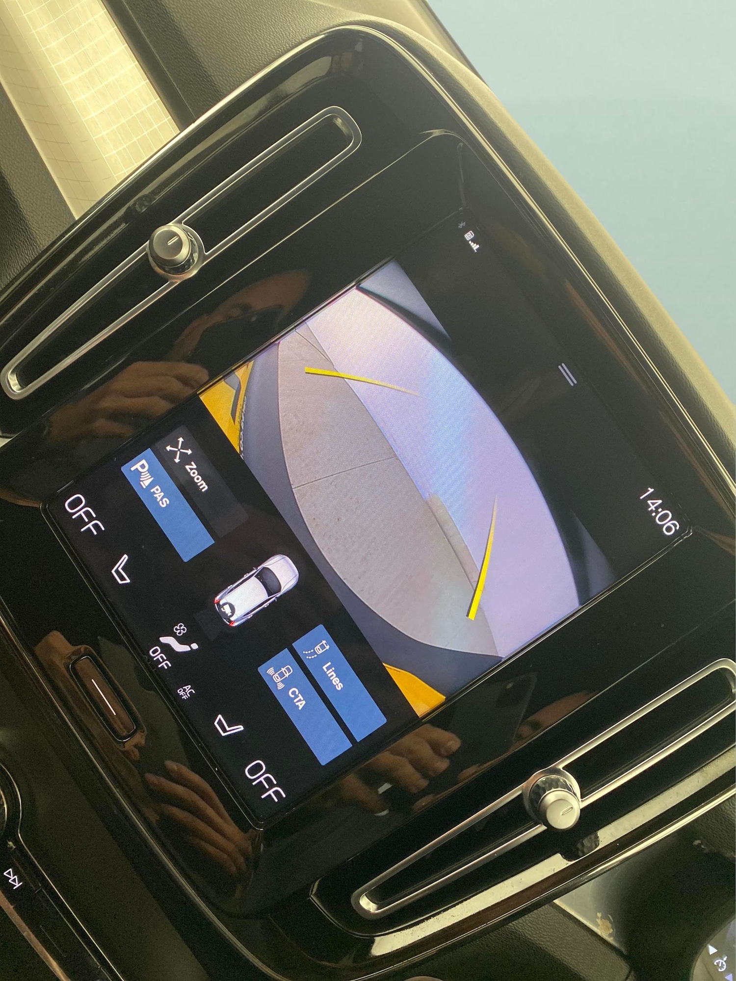 Used Volvo XC40 2022 for sale - 76159358: Photo 7