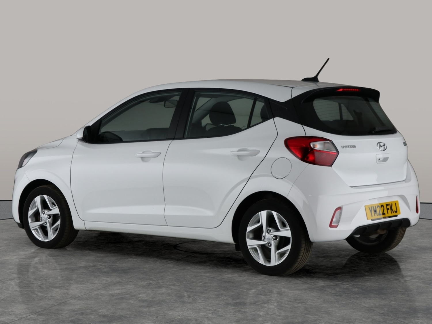 Used Hyundai i10 2022 for sale - 76373449: Photo 14